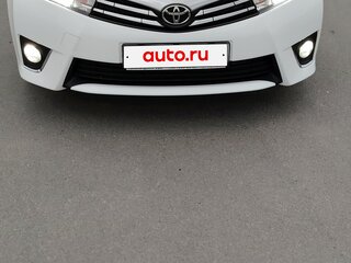 2013 Toyota Corolla XI (E160, E170, E180), белый, 1580000 рублей, вид 2