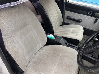 1985 Toyota Carina III (A60), серебристый, 350000 рублей, вид 3