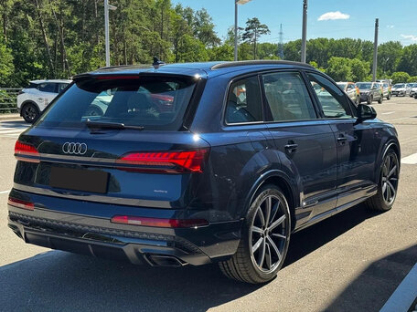 2025 Audi Q7 55 TFSI II (4M) Рестайлинг 2, синий, 11280000 рублей, вид 3