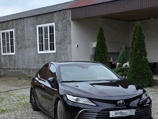 2019 Toyota Camry VIII (XV70), чёрный, 2500000 рублей, вид 2