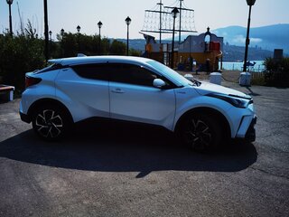 2019 Toyota C-HR I Рестайлинг, белый, 2250000 рублей, вид 2