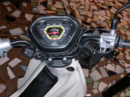 2011 Honda Super Cub, красный, 165000 рублей, вид 2
