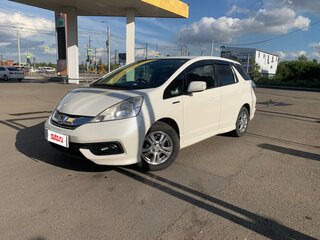 2013 Honda Fit Shuttle I Рестайлинг, белый, 900000 рублей, вид 1