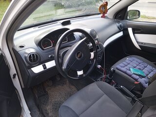 2010 Chevrolet Aveo I Рестайлинг, белый, 420000 рублей, вид 3