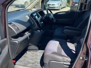 2010 Nissan Serena III (C25), красный, 1220000 рублей, вид 5