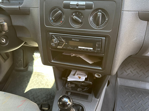 2007 Volkswagen Caddy Maxi III, белый, 400000 рублей - вид 17