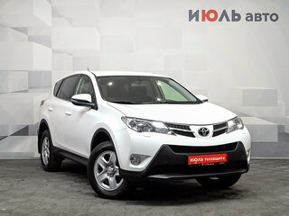 2014 Toyota RAV4 IV (XA40), белый, 1650000 рублей, вид 3