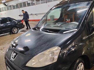 2009 Peugeot Partner II, чёрный, 450000 рублей, вид 4