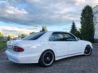 2002 Mercedes-Benz E-Класс 430 II (W210, S210) Рестайлинг, белый, 721691 рублей, вид 4