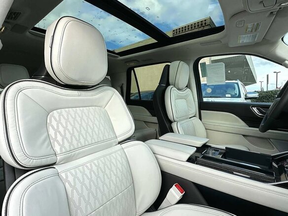 2024 Lincoln Navigator L IV, чёрный, 18853996 рублей - вид 12