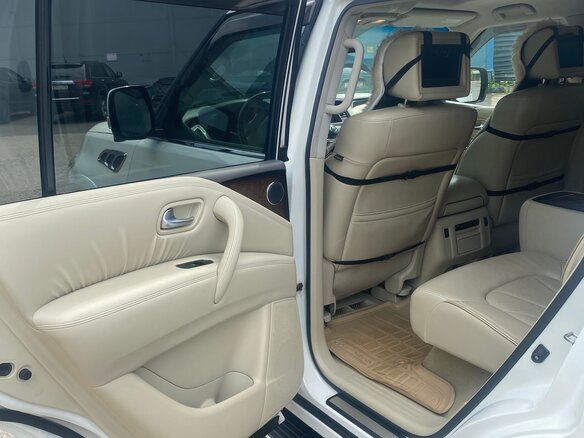 2012 Infiniti QX56 II, белый, 1900000 рублей - вид 10