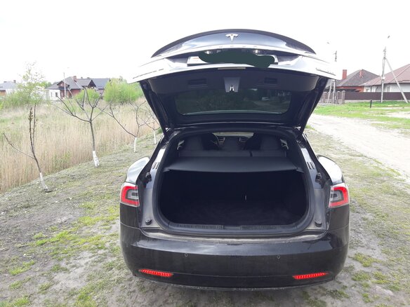 2016 Tesla Model S P90D I Рестайлинг, чёрный, 2800000 рублей - вид 10