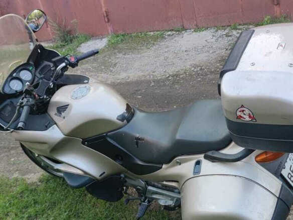 1999 Honda NT650V Deauville, золотистый, 320000 рублей - вид 3