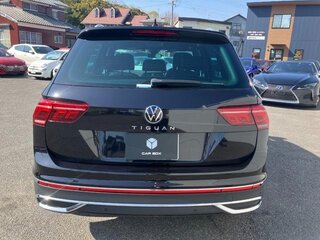 2021 Volkswagen Tiguan II Рестайлинг, чёрный, 1980000 рублей, вид 3