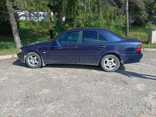 1997 Mercedes-Benz C-Класс 180 I (W202) Рестайлинг, синий, 440000 рублей, вид 3