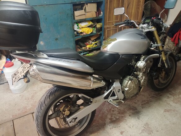 2005 Honda CB 600F Hornet, серебристый, 395000 рублей - вид 3