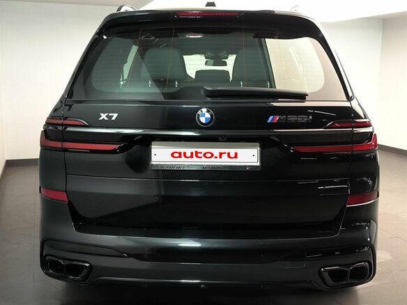 2026 BMW X7 M60i I (G07) Рестайлинг, чёрный, 24900000 рублей - вид 3