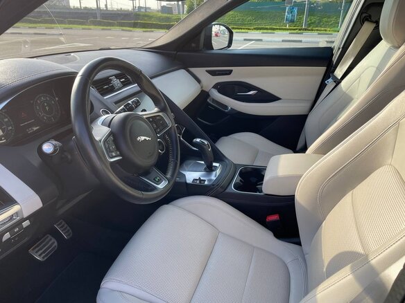 2019 Jaguar E-Pace I, чёрный, 3064164 рублей - вид 5