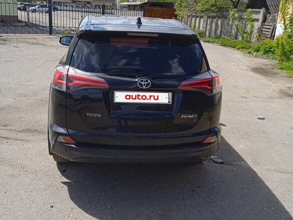 2018 Toyota RAV4 IV (XA40) Рестайлинг, чёрный, 2000000 рублей - вид 3