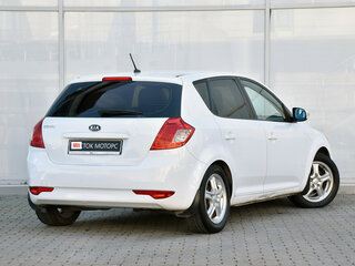 2010 Kia Ceed I Рестайлинг, белый, 435000 рублей, вид 2