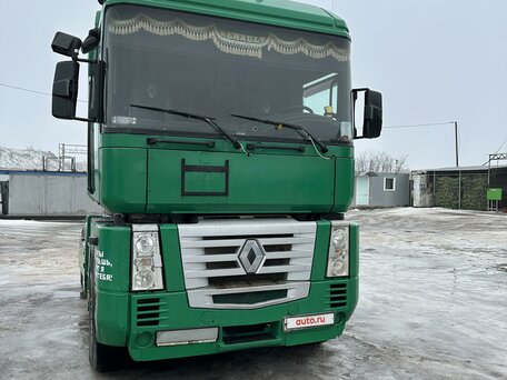 2005 Renault Magnum, зелёный, 2000000 рублей, вид 1