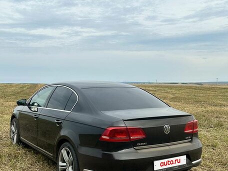 2013 Volkswagen Passat B7, чёрный, 1350000 рублей, вид 3