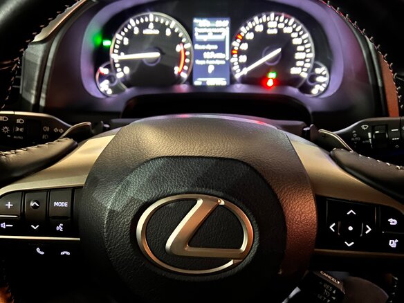 2020 Lexus RX 300 IV Рестайлинг, белый, 5950000 рублей - вид 8