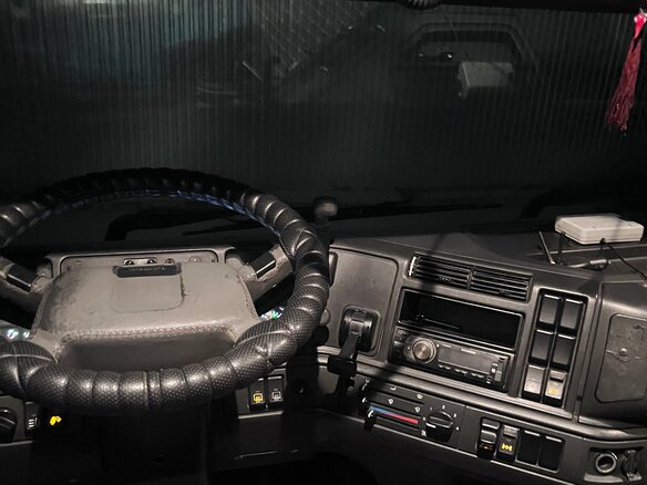 1998 Volvo FH, красный, 2799999 рублей - вид 9