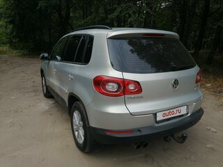 2011 Volkswagen Tiguan I, серебристый, 900000 рублей, вид 4
