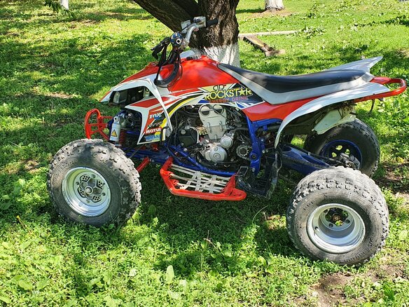 2008 Yamaha YFZ 450, красный, 450000 рублей