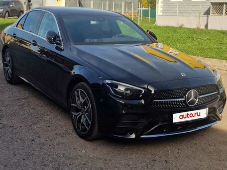 2021 Mercedes-Benz E-Класс 200 V (W213, S213, C238) Рестайлинг, чёрный, 4100000 рублей, вид 3
