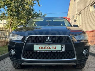 2011 Mitsubishi Outlander II Рестайлинг, чёрный, 1300000 рублей, вид 3