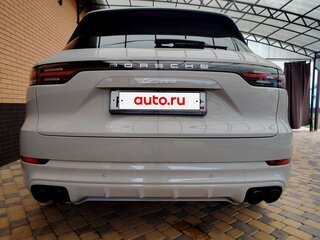 2020 Porsche Cayenne III, серый, 7850000 рублей, вид 3