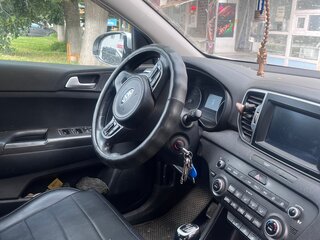2016 Kia Sportage IV, серебристый, 1600000 рублей, вид 5