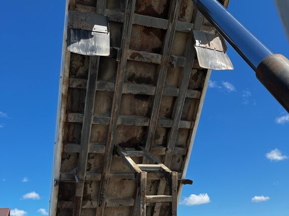 2012 Sinotruk Howo Прочие Кабины, белый, 3000000 рублей - вид 12