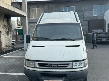 2005 Iveco Daily, белый, 1300000 рублей, вид 1