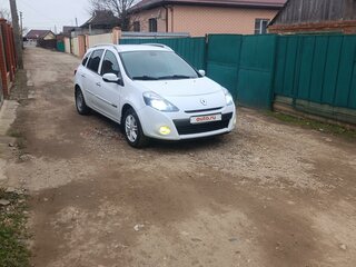 2009 Renault Clio III Рестайлинг, белый, 750000 рублей, вид 1