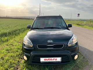 2013 Kia Soul I Рестайлинг, чёрный, 900000 рублей, вид 1