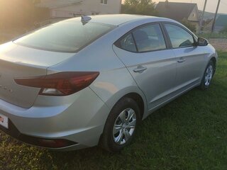 2019 Hyundai Elantra VI (AD) Рестайлинг, серебристый, 1750000 рублей, вид 5