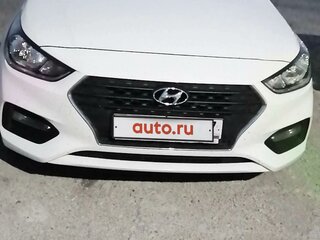 2018 Hyundai Solaris II, белый, 1000000 рублей, вид 2