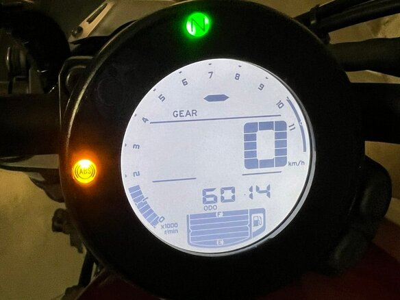 2021 Yamaha XSR700, пурпурный, 800000 рублей - вид 3