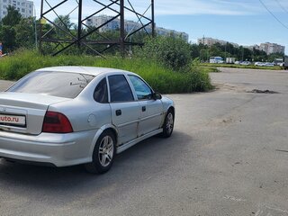 2001 Opel Vectra B Рестайлинг, серебристый, 140000 рублей, вид 3