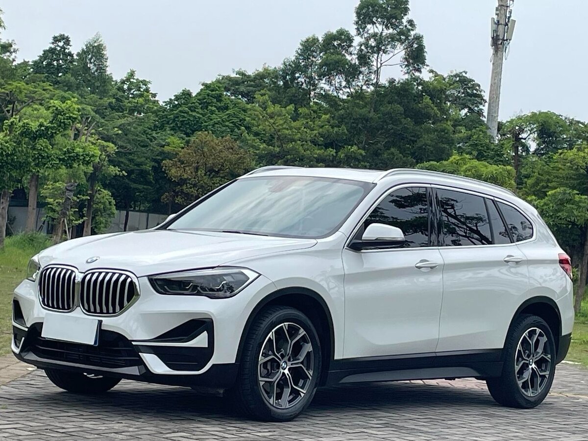 Открыть фотографии: BMW X1 II (F48) Рестайлинг