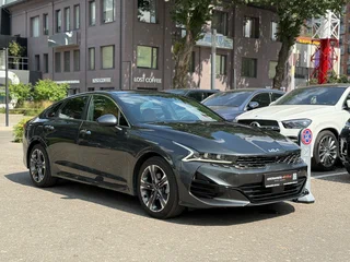 2022 Kia K5 III, серый, 2490000 рублей, вид 5
