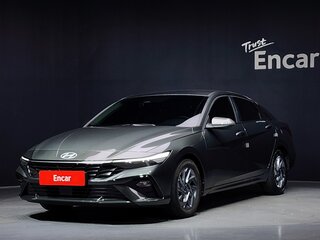 2023 Hyundai Avante VII Рестайлинг, серебристый, 1590000 рублей, вид 1