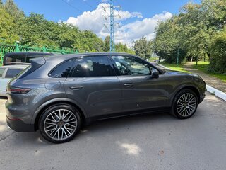 2019 Porsche Cayenne III, серый, 6350000 рублей, вид 5