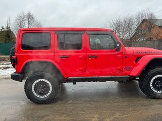 2019 Jeep Wrangler IV (JL), красный, 6000000 рублей, вид 4