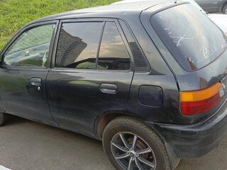 1993 Toyota Starlet 16V IV (P80), чёрный, 140000 рублей, вид 2