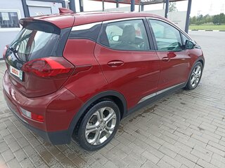 2017 Chevrolet Bolt I, пурпурный, 1500000 рублей, вид 4