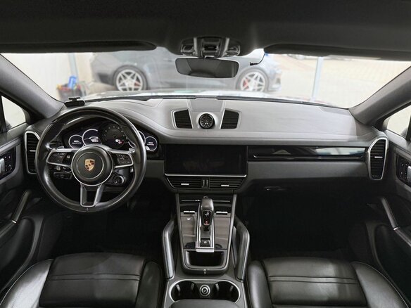 2020 Porsche Cayenne Coupé III, чёрный - вид 10